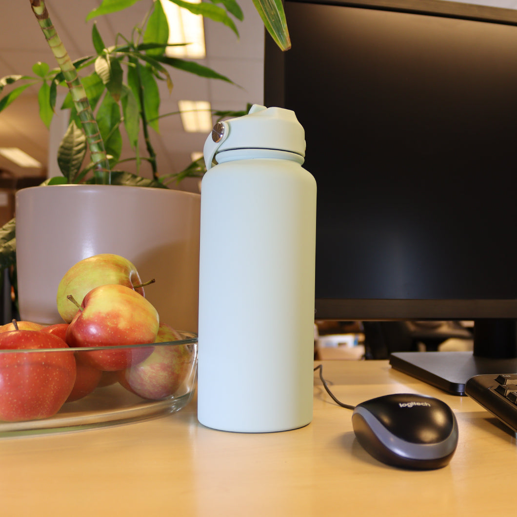 Thermos waterfles 1 liter - Isolerende Waterfles met Draaibare Drinktuit - Pastel Blauw