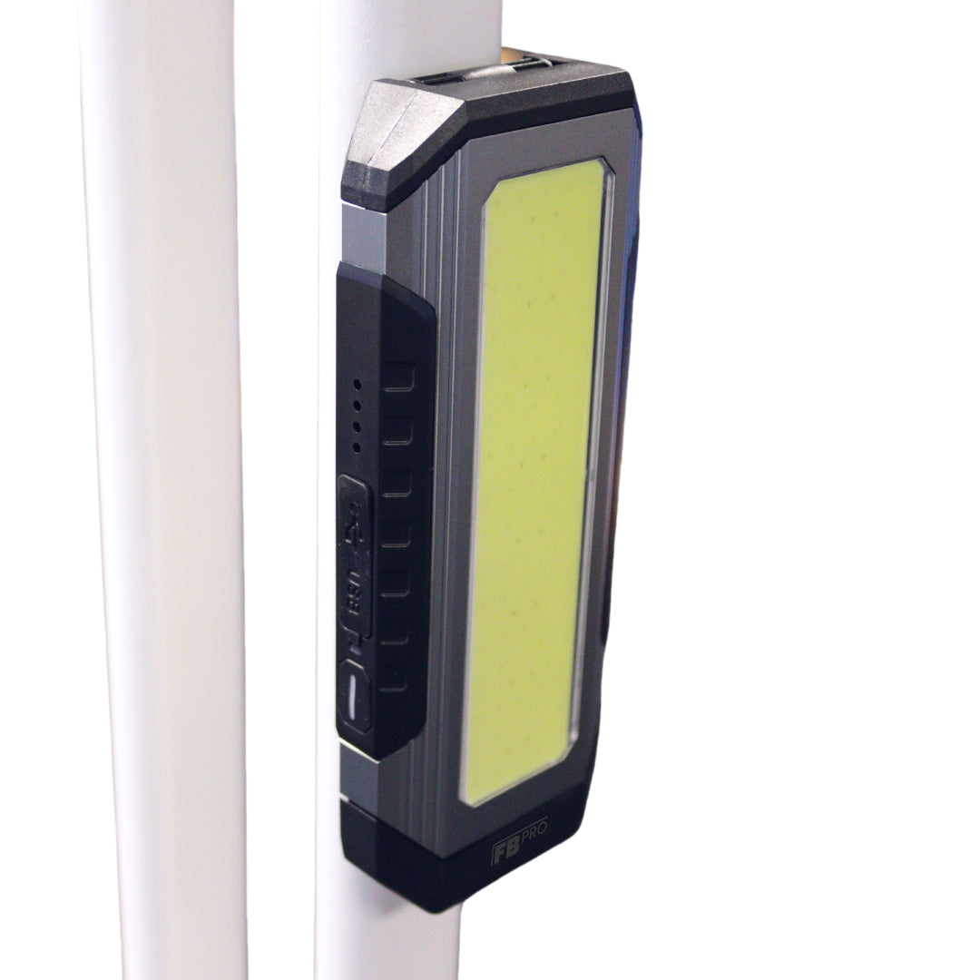 Zaklamp LED Oplaadbaar, Werklamp en Powerbank in 1 - Multifunctioneel met magneet en ingebouwde standaard - 4000mAh