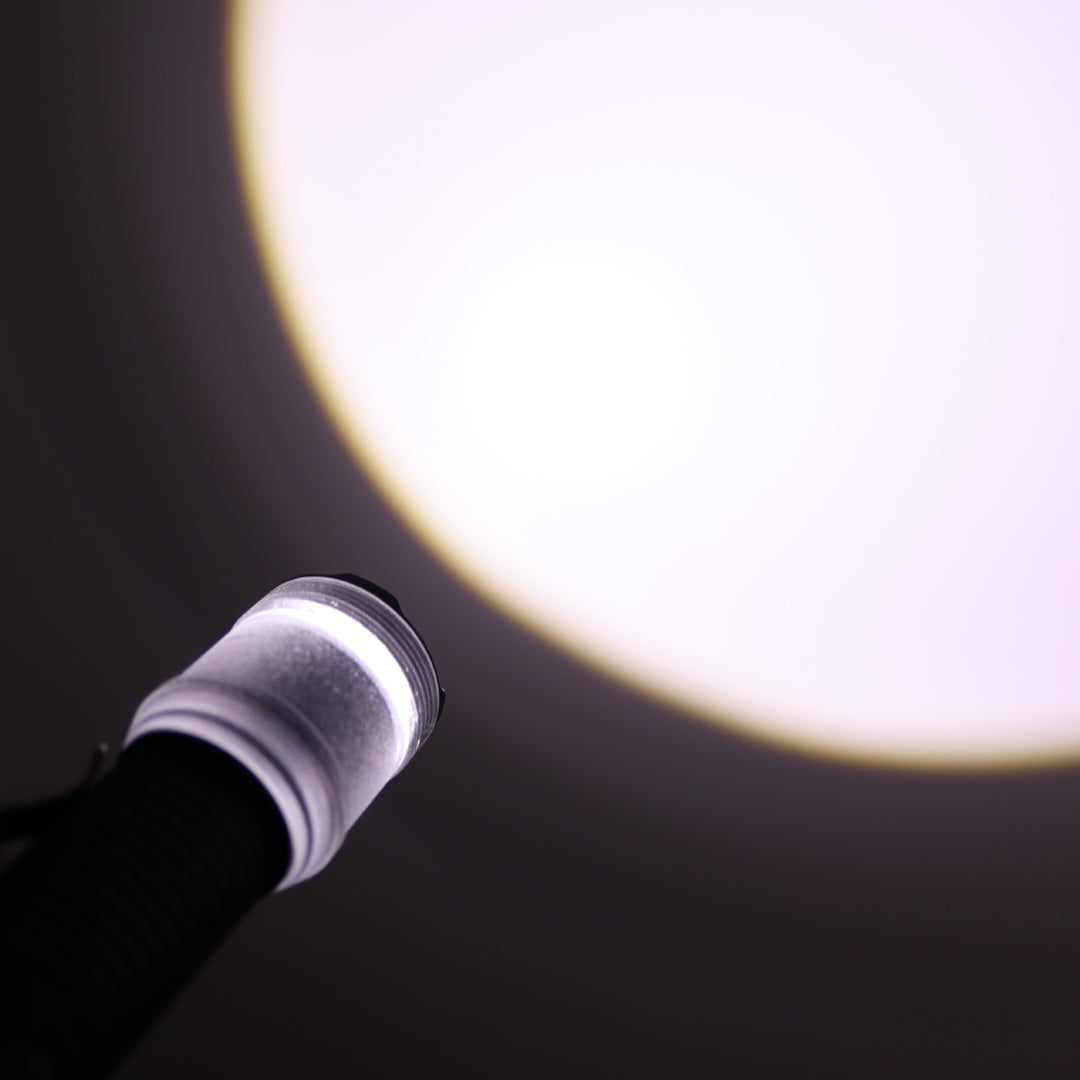 Zaklamp LED Oplaadbaar met Focusfunctie - Zeer compact met fel licht - 1000 Lumen